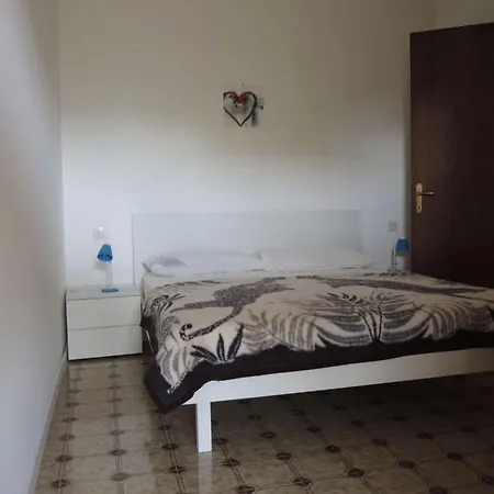 Lovely Seaview Flat - Beahost * 比比翁